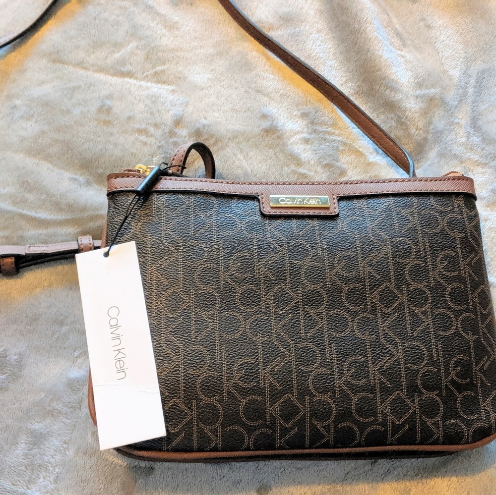 NWT Calvin Klein crossbody bag